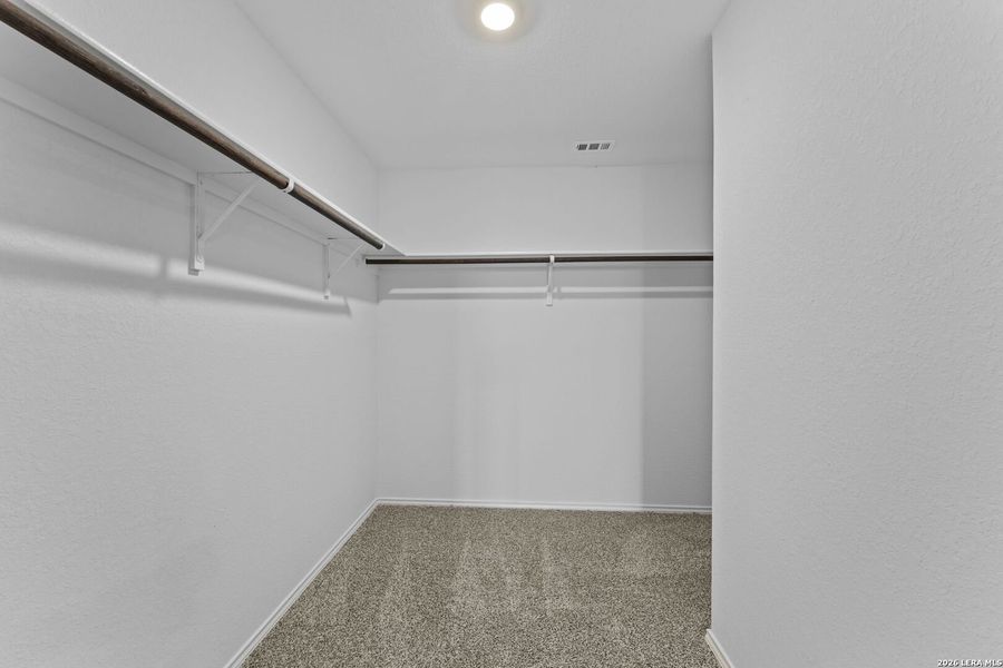 Spacious, unfurnished interior of a new home in Blue Ridge Ranch, San Antonio (Image 13). Spacious, unfurnished interior of a new home in Blue Ridge Ranch, San Antonio (Image 13).