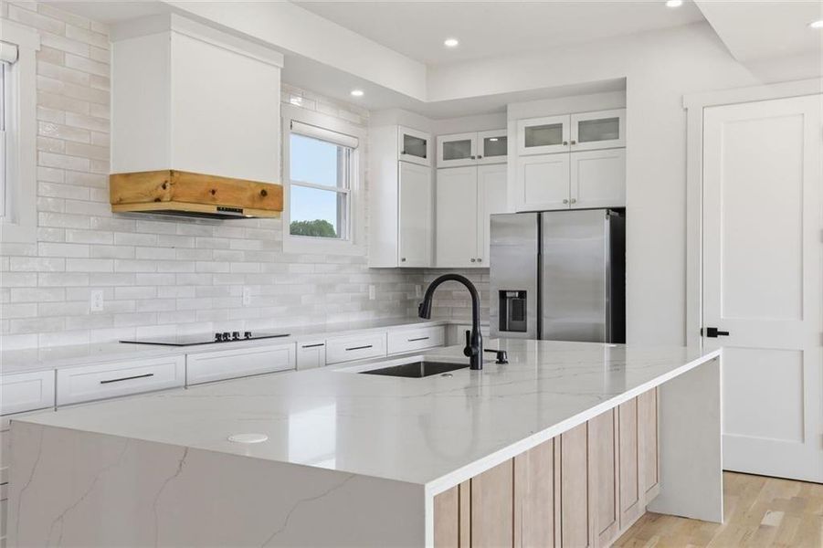 Furnished interior view inside a new home in , Clermont (Image 22).
