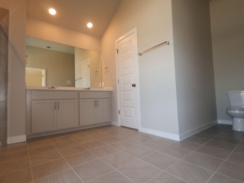 Image 18 of a home in Heritage. Image 18 of a home in Heritage.