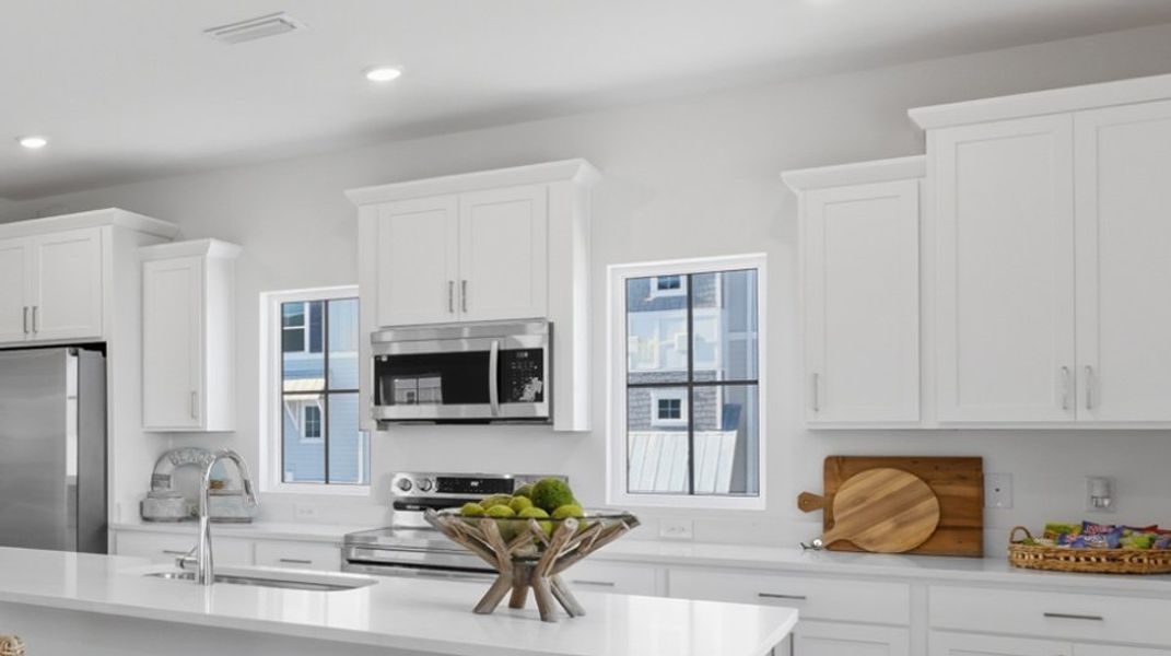 Lost Key Townhomes Sabal Palm EI Kitchen Designer Cabinets