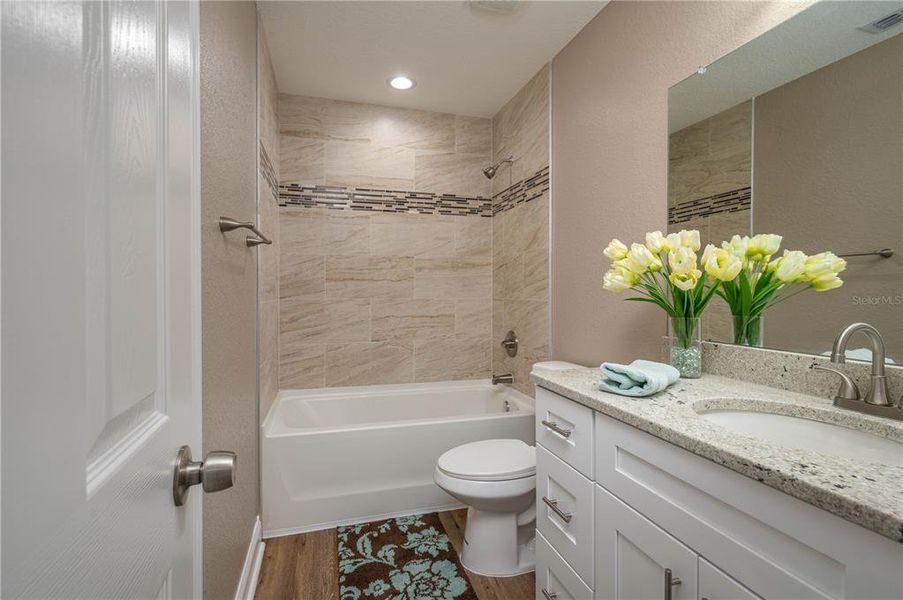 Furnished interior view inside a new home in , Bartow (Image 4).