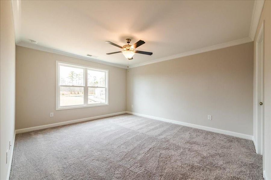 Spacious, unfurnished interior of a new home in Cherokee Township, Acworth (Image 38).