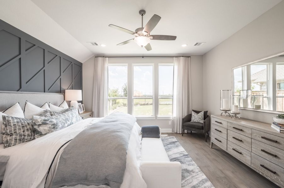Representative furnished interior of a home built from the Barnhart by Tri Pointe Homes in Dunham Pointe, Cypress (Image 16).