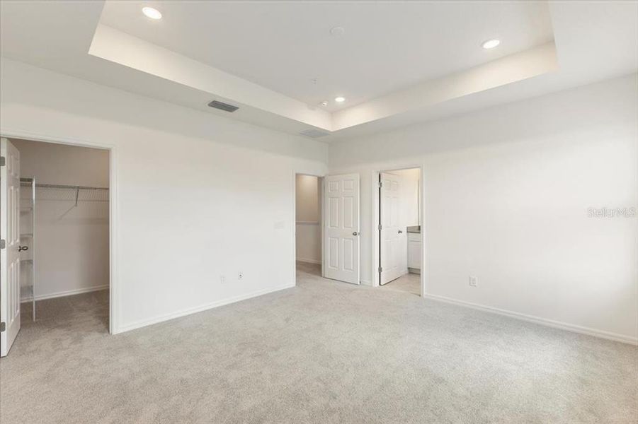 Spacious, unfurnished interior of a new home in The Residences at Emerson Park, Apopka (Image 13).