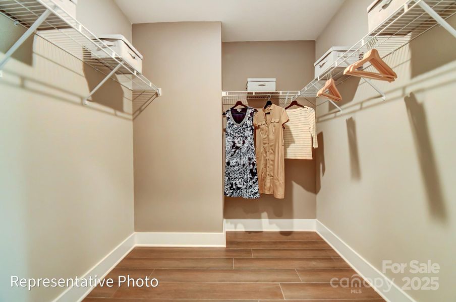 Spacious, unfurnished interior of a new home in Rone Creek, Waxhaw (Image 23).