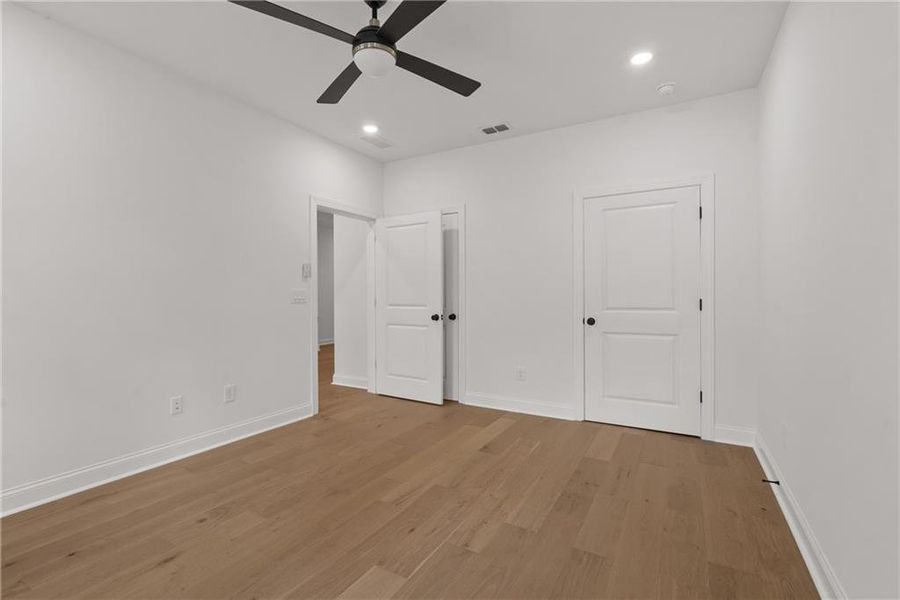 Spacious, unfurnished interior of a new home in Waterside Townhomes, Peachtree Corners (Image 19). Spacious, unfurnished interior of a new home in Waterside Townhomes, Peachtree Corners (Image 19).