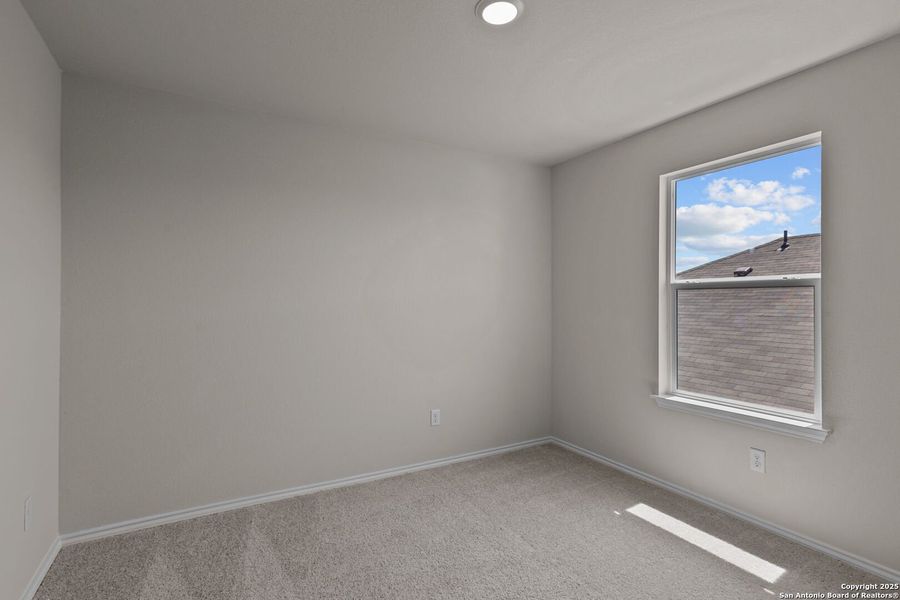 Image 19 of a home in Cinco Lakes. Image 19 of a home in Cinco Lakes.