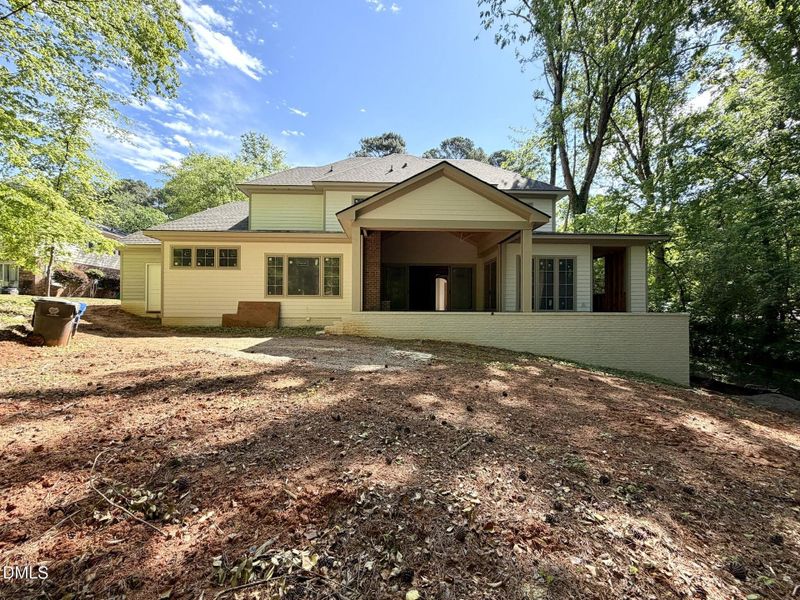 0EB787EE-4EA7-4FDD-A919-16A725ADF43F_1_1