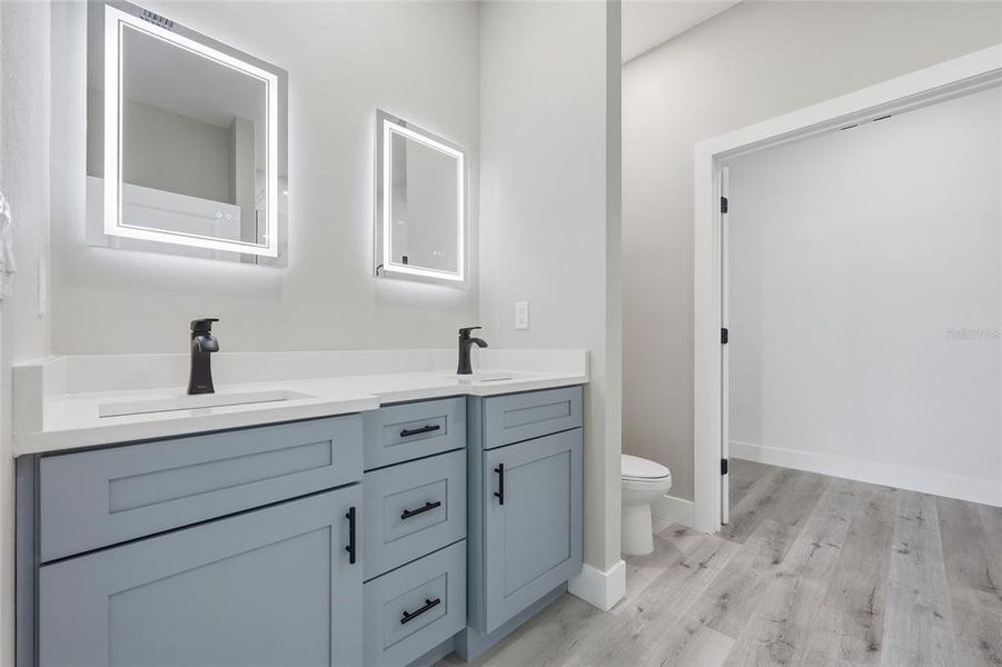 Furnished interior view inside a new home in , Kissimmee (Image 10).