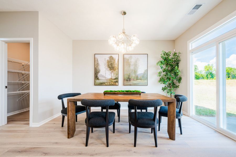 Representative furnished interior of a home built from the Olive by Fischer Homes in Easton Park, Dallas (Image 14). Representative furnished interior of a home built from the Olive by Fischer Homes in Easton Park, Dallas (Image 14).