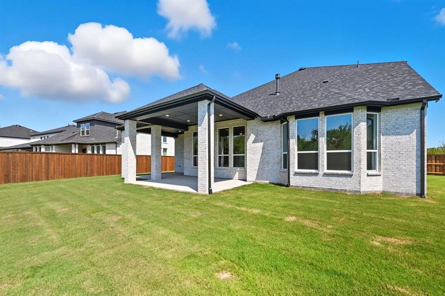 Exterior details and patio area of a home in Sonoma Verde: 70ft. lots, McLendon-Chisholm (Image 1). Exterior details and patio area of a home in Sonoma Verde: 70ft. lots, McLendon-Chisholm (Image 1).