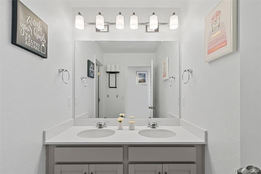 Image 40 of a home in Sterling Ranch Prospect Village.