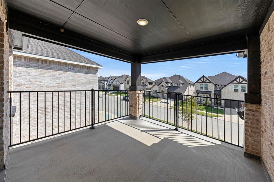 24. 5701 Burford - Balcony