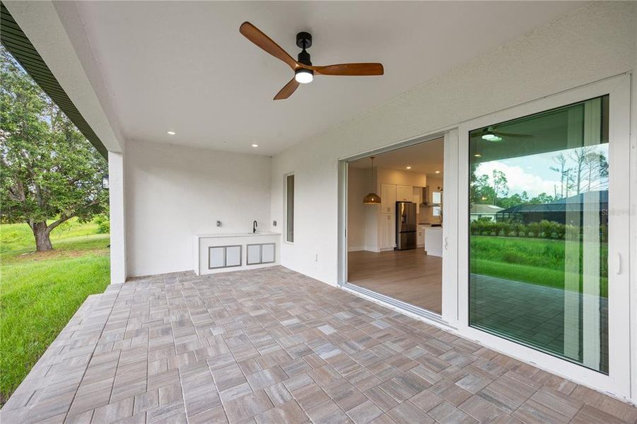 8 ft Triple Sliding door for seamless indoor / outdoor living 8 ft Triple Sliding door for seamless indoor / outdoor living