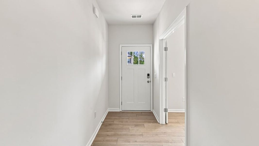 Spacious, unfurnished interior of a new home in Hunters Ridge, Woodruff (Image 17).