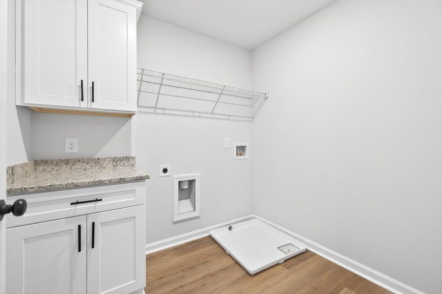 Spacious, unfurnished interior of a new home in , Commerce (Image 27).