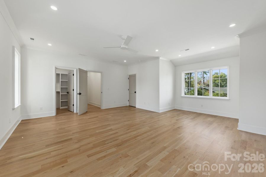Spacious, unfurnished interior of a new home in , Charlotte (Image 22).