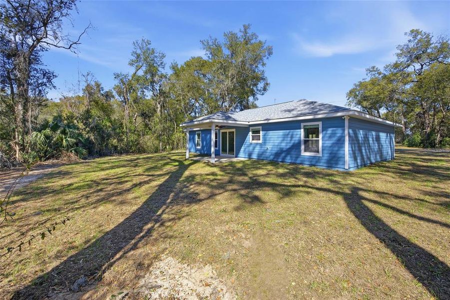 Exterior details and patio area of a home in , Ocala (Image 26).