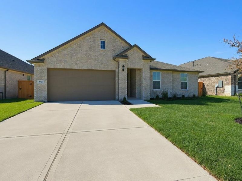 Image 32 of a home in Lago Mar.
