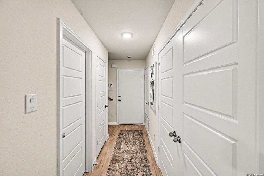 Spacious, unfurnished interior of a new home in , San Antonio (Image 18).