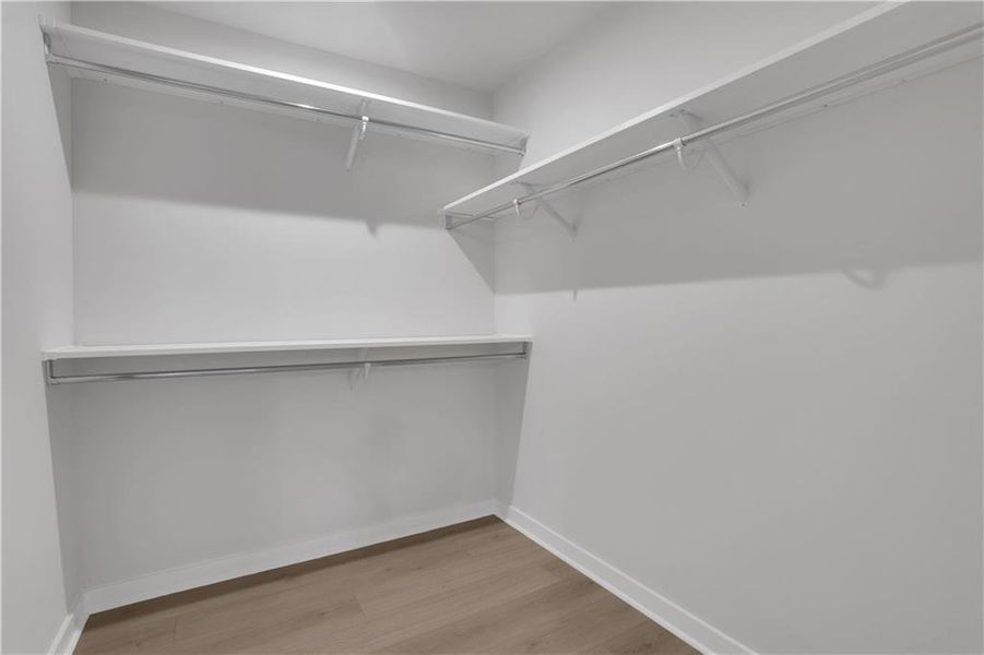 Spacious, unfurnished interior of a new home in , Roswell (Image 12).