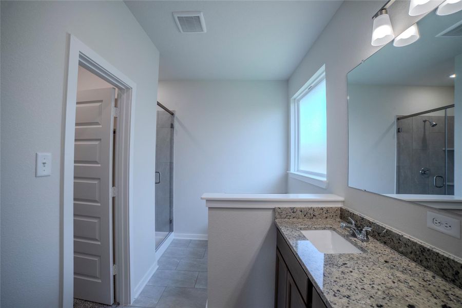 Furnished interior view inside a new home in , Brenham (Image 16).