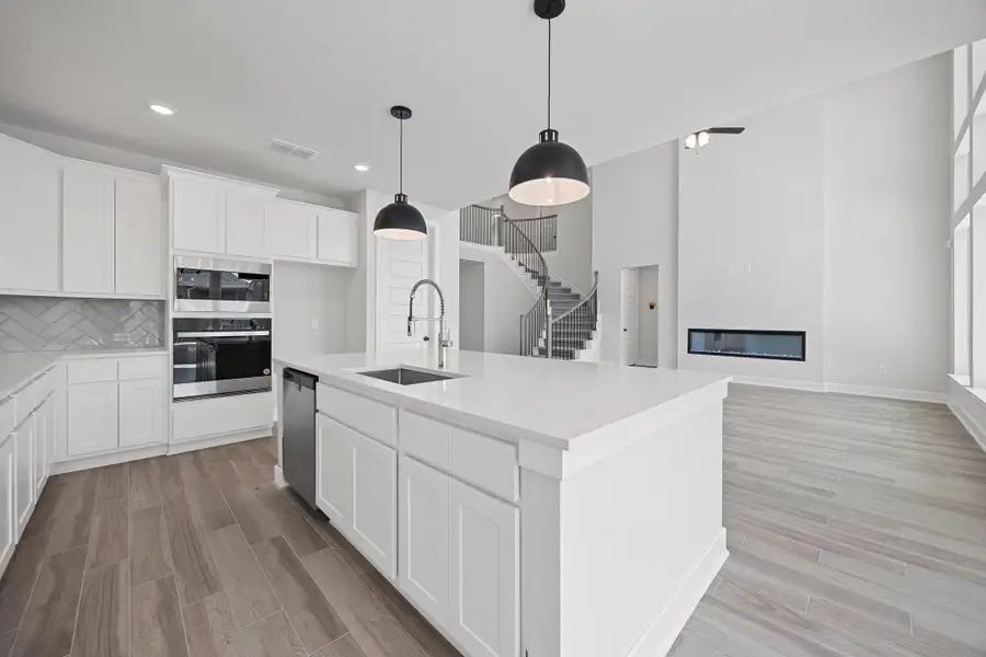 REPRESENTATIVE PHOTO REPRESENTATIVE PHOTO