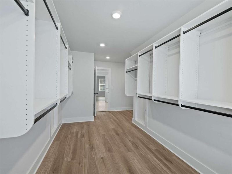 Spacious, unfurnished interior of a new home in , Buford (Image 35).