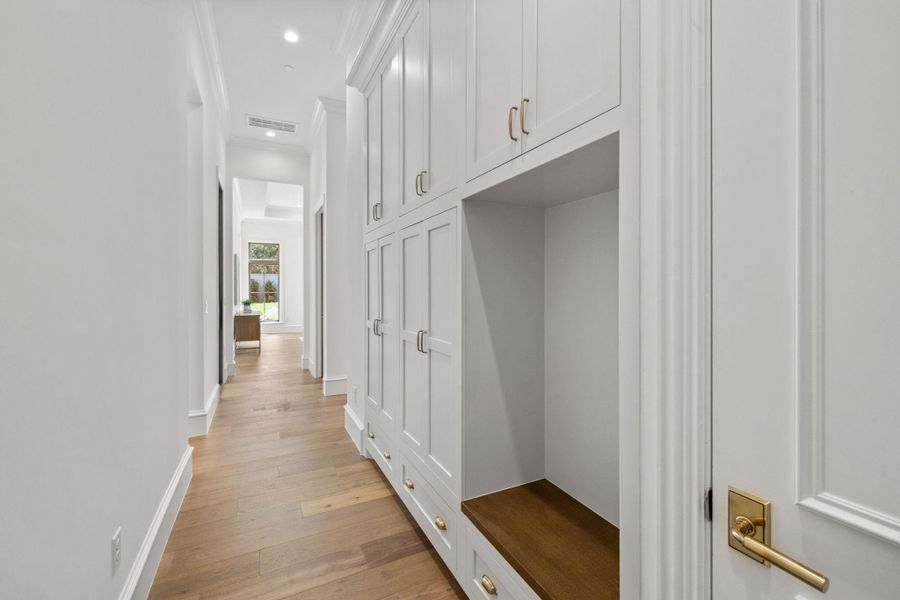 Spacious, unfurnished interior of a new home in , Austin (Image 25).