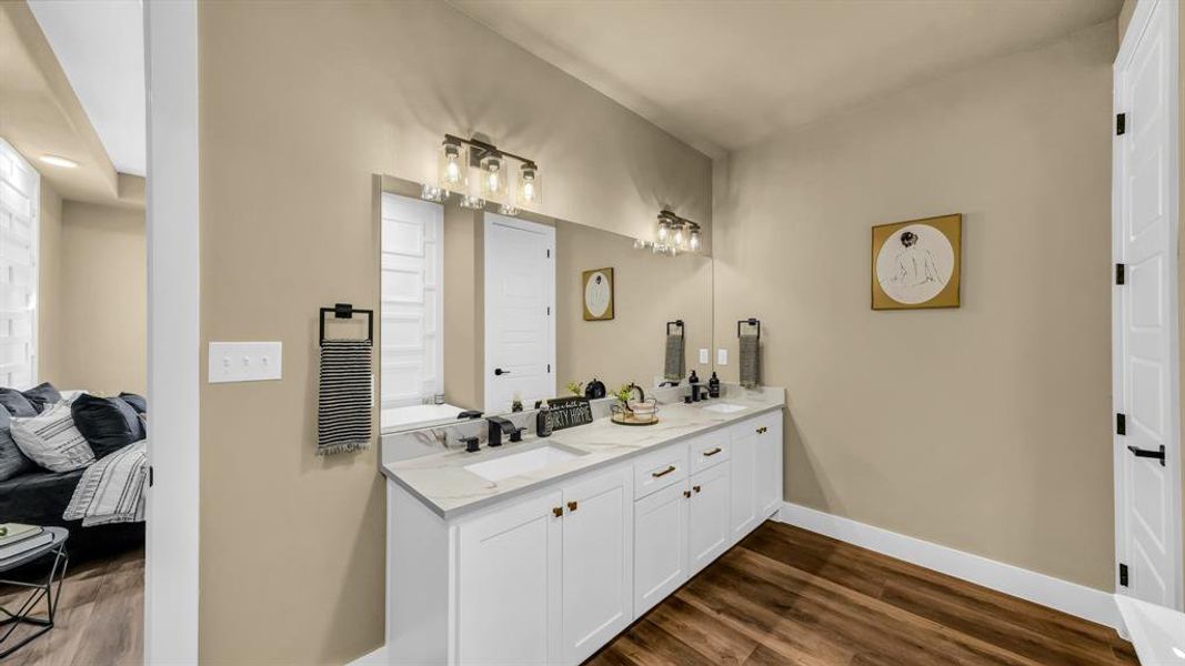 Furnished interior view inside a new home in Saddle Crest Estates, Weatherford (Image 25). Furnished interior view inside a new home in Saddle Crest Estates, Weatherford (Image 25).