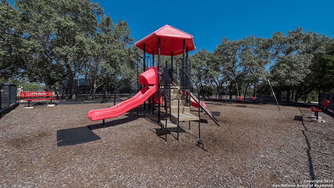 Community amenities in Redbird Ranch, San Antonio (Image 31). Community amenities in Redbird Ranch, San Antonio (Image 31).