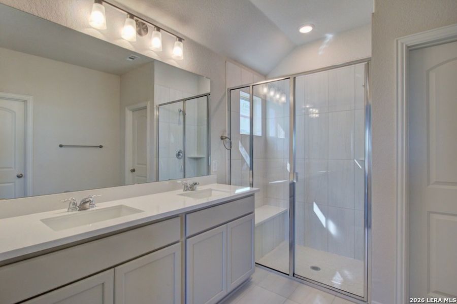 Furnished interior view inside a new home in Sunflower Ridge, New Braunfels (Image 4).