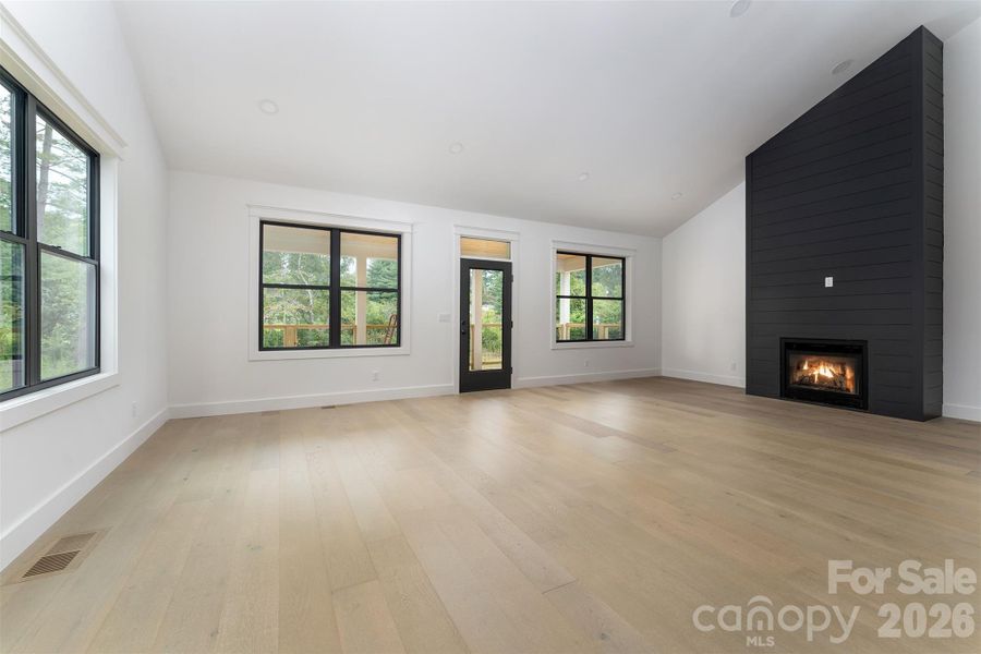 Spacious, unfurnished interior of a new home in , Hendersonville (Image 29).