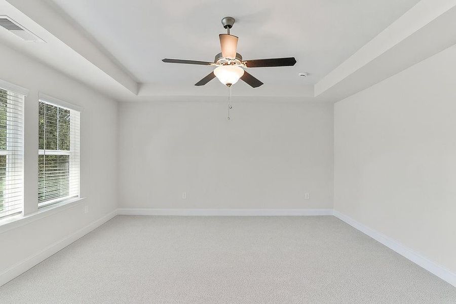 Spacious, unfurnished interior of a new home in Waters Edge, Mansfield (Image 14).