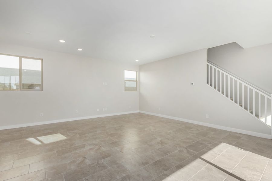 Spacious, unfurnished interior of a new home in Solvida at Estrella, Goodyear (Image 15).