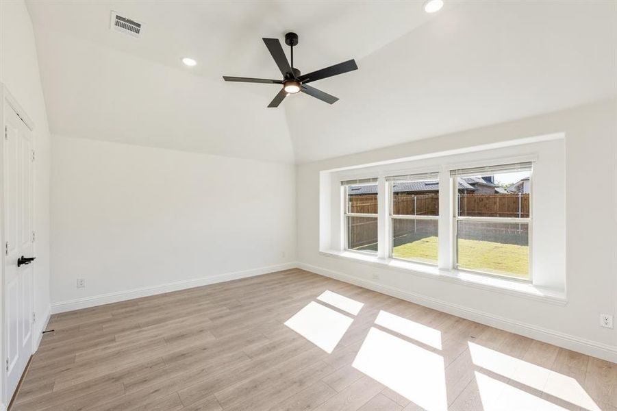 Spacious, unfurnished interior of a new home in Meadow Vista 50-55, Anna (Image 33). Spacious, unfurnished interior of a new home in Meadow Vista 50-55, Anna (Image 33).