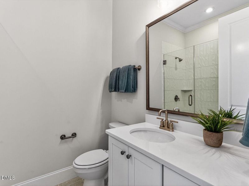 029-1280x960-bathroom