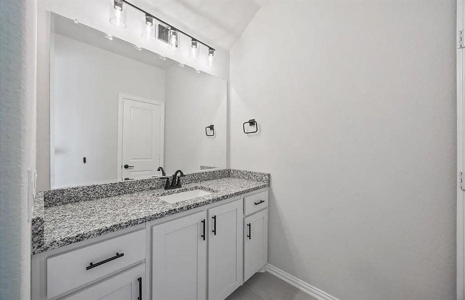 Furnished interior view inside a new home in , Waxahachie (Image 16).