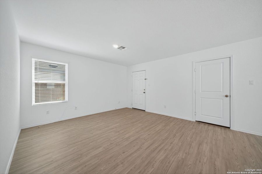 Spacious, unfurnished interior of a new home in Spring Grove: Belmar Collection, St. Hedwig (Image 9). Spacious, unfurnished interior of a new home in Spring Grove: Belmar Collection, St. Hedwig (Image 9).