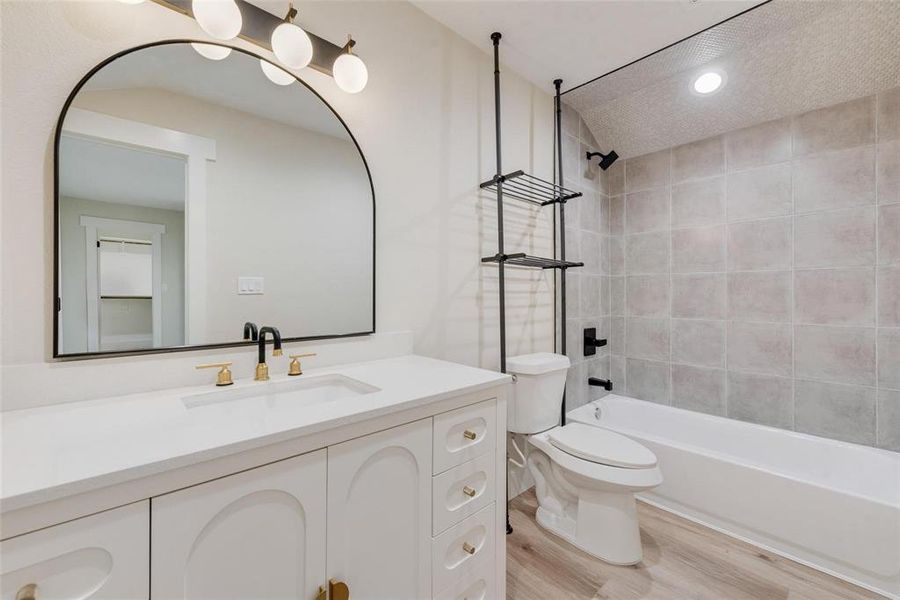 Upstairs Bath Upstairs Bath