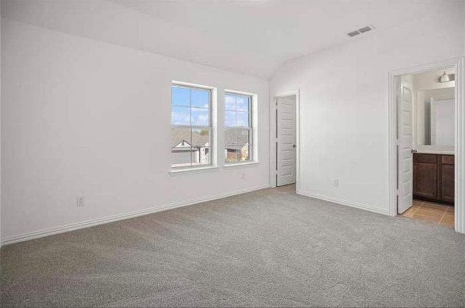 Spacious, unfurnished interior of a new home in Whitewing Trails, Princeton (Image 15).