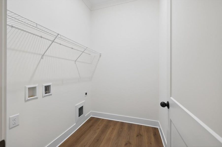 Spacious, unfurnished interior of a new home in , Statham (Image 36).