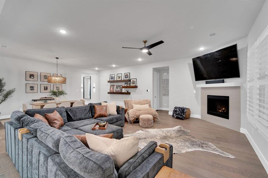 Furnished interior view inside a new home in Sweetgrass, Haslet (Image 12).