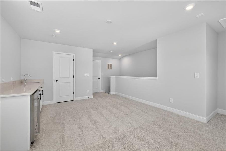 Spacious, unfurnished interior of a new home in 1871 Hollywood, Atlanta (Image 25).