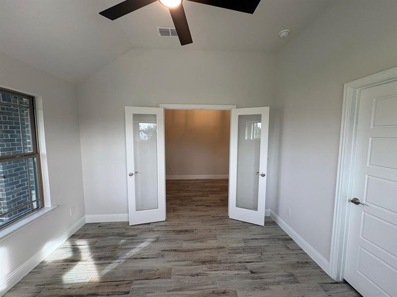 Spacious, unfurnished interior of a new home in , Lowry Crossing (Image 10).