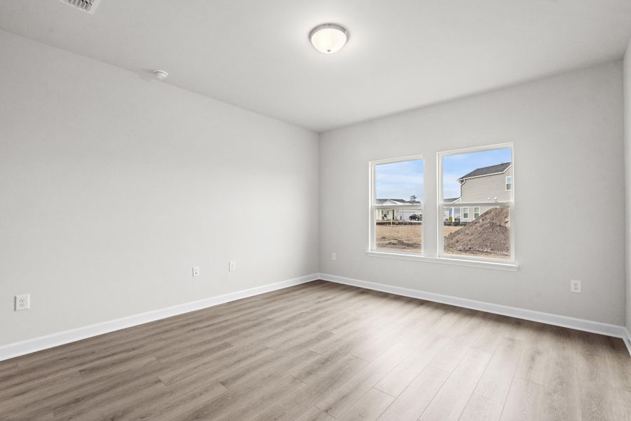 Spacious, unfurnished interior of a new home in Watson Hill, Summerville (Image 24).