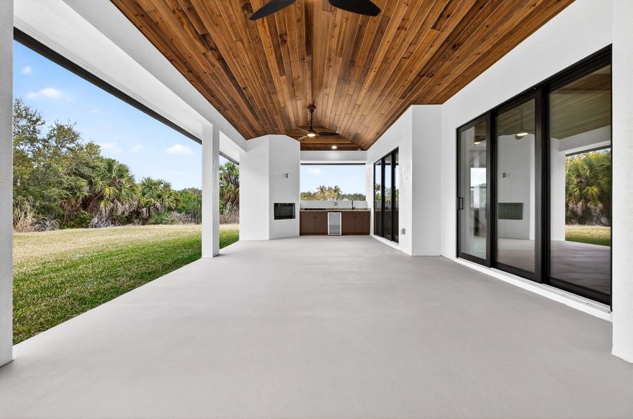 CM MEDIA-37 CM MEDIA-37