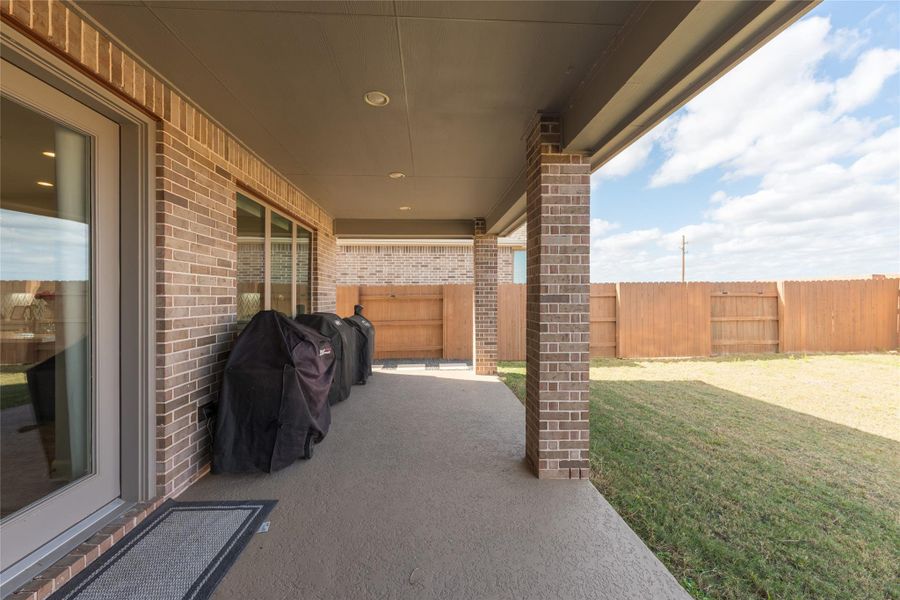 Exterior details and patio area of a home in Elyson, Katy (Image 4).