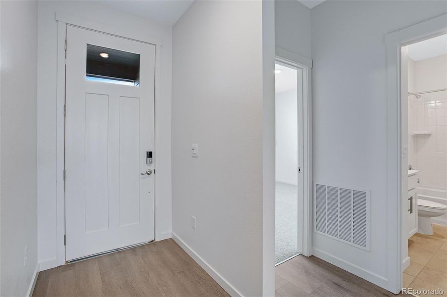 Spacious, unfurnished interior of a new home in Hansen Farm, Fort Collins (Image 14).