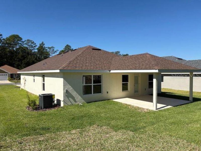Exterior details and patio area of a home in Juliette Falls, Dunnellon (Image 4). Exterior details and patio area of a home in Juliette Falls, Dunnellon (Image 4).